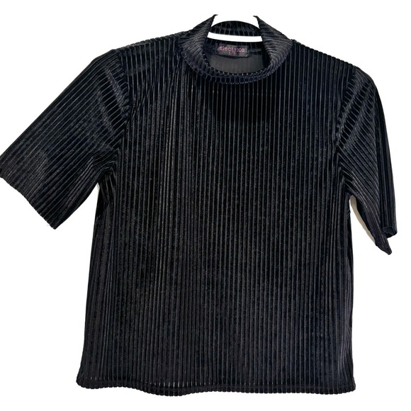 Vintage Black Striped Short Sleeve Tee - Picture 2 of 8